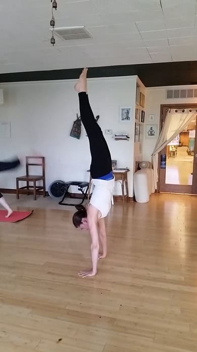 Melissa handstand practice